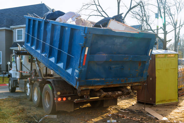 Best Yard Cleanup Services  in Holyoke, MA